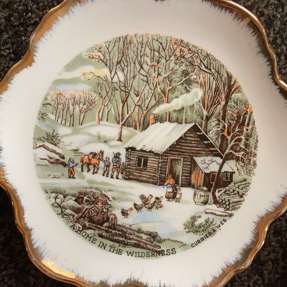 Currier & Ives Antique gold rimmed plates - Picture 4 of 5